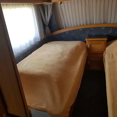 Mietwohnwagen Pl. 10 Am Kransburger Camping *